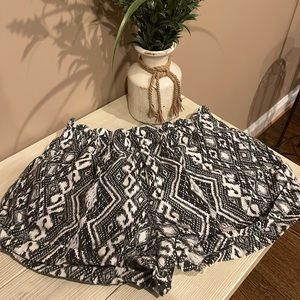 American Eagle Womens Tribal Shorts